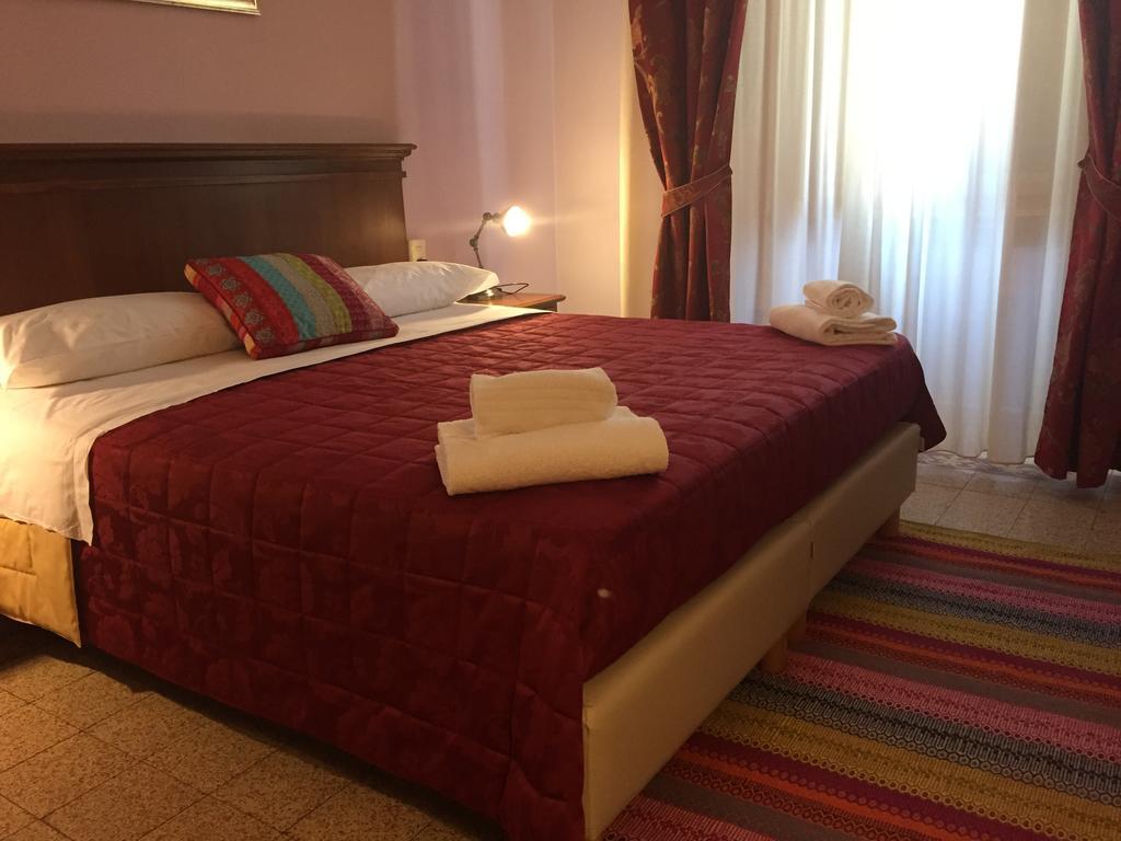 Astrid Hotel Florence Room photo